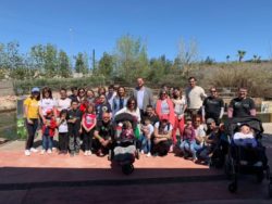 El Ayuntamiento realiza actividades para personas con necesidades específicas en Terra Natura